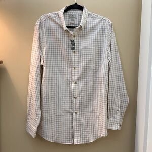 L.L. Bean NEW Men’s Regular cotton button down collared long sleeve shirt.